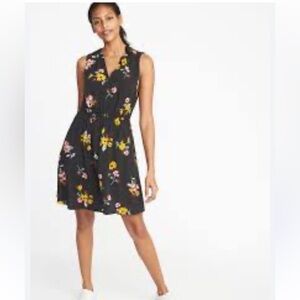 NWOT - Old Navy - Waist Defined Sleeveless V-Neck Mini Dress - Size Medium